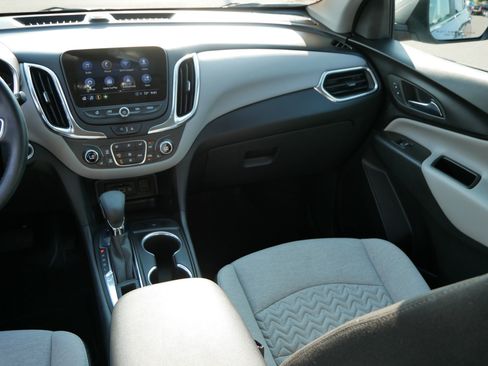 Used 2024 Chevrolet Equinox LT AWD/4WD image 11