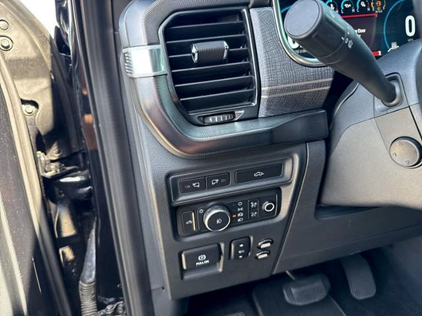Used 2021 Ford F150 Platinum w/ Equipment Group 701A High AWD/4WD image 22