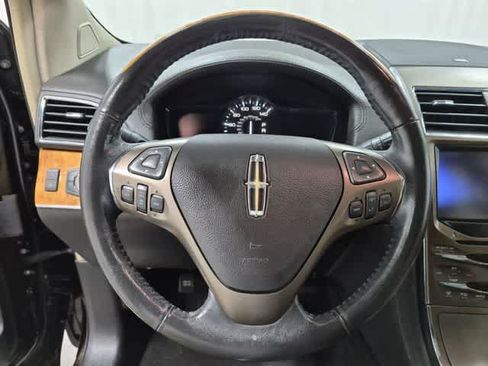Used 2013 Lincoln MKX AWD image 31
