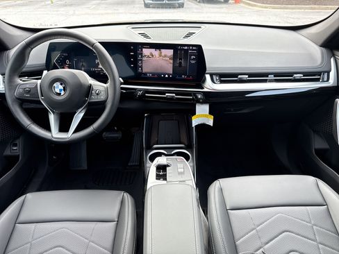 New 2025 BMW X1 xDrive28i w/ Convenience Package image 2