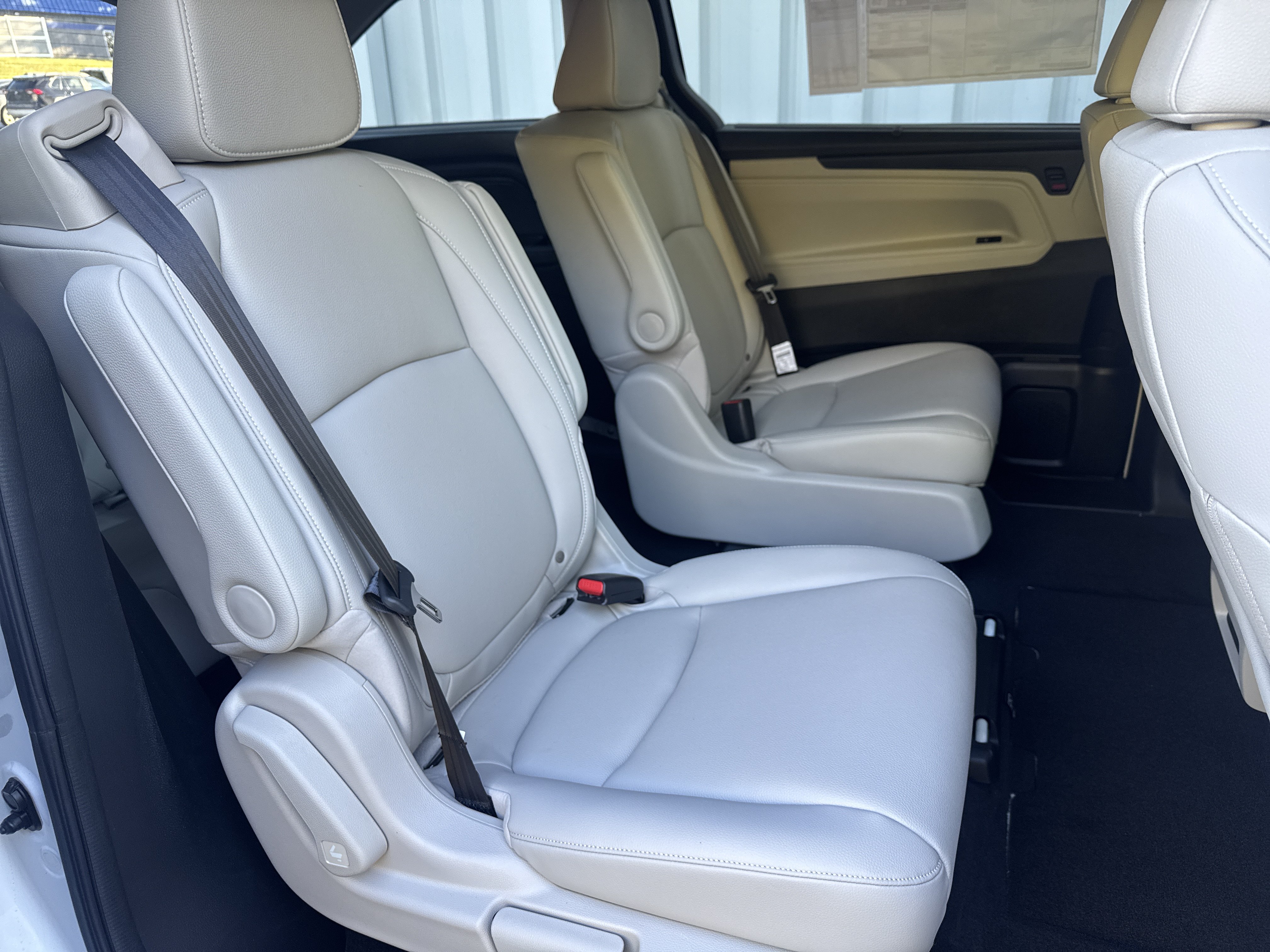 New 2027 Honda Odyssey EX-L image 14