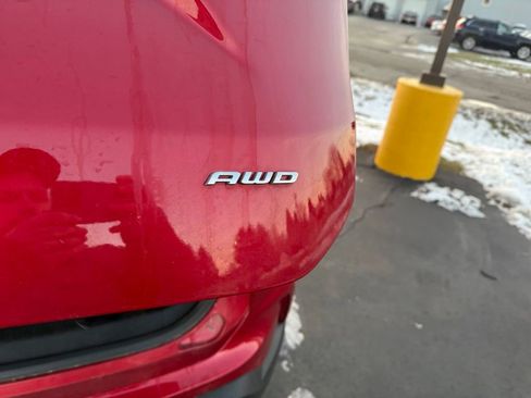 Used 2024 Ford Edge SEL w/ Convenience Package image 17