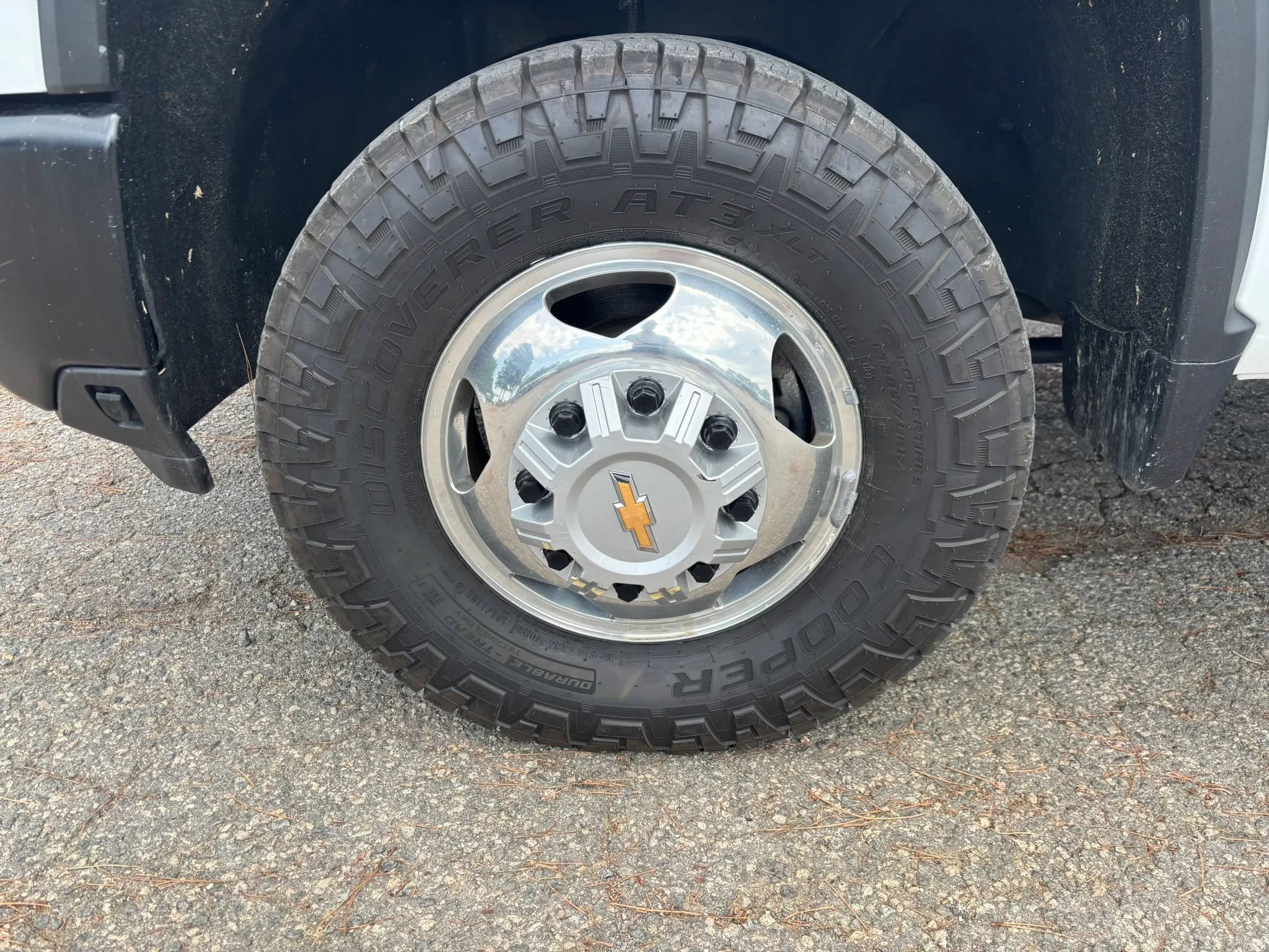 Used 2024 Chevrolet Silverado 3500 W/T AWD/4WD image 10
