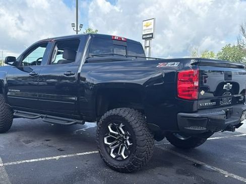 Used 2017 Chevrolet Silverado 1500 LT w/ All Star Edition AWD/4WD image 5