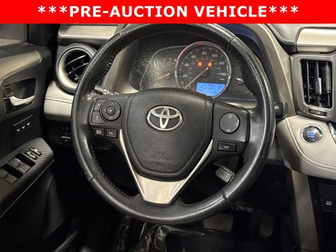 Used 2015 Toyota RAV4 Limited image 17