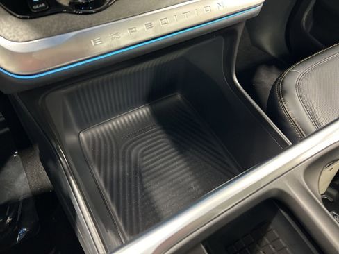 New 2025 Ford Expedition Tremor image 24