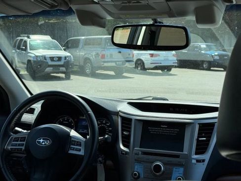 Used 2014 Subaru Outback 2.5i Limited AWD/4WD image 41