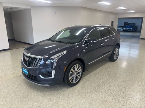 Used 2025 Cadillac XT5 Premium Luxury AWD/4WD image 3
