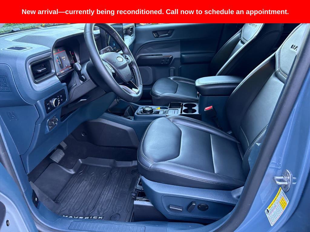 Used 2025 Ford Maverick Lariat w/ Black Appearance Package AWD/4WD image 19