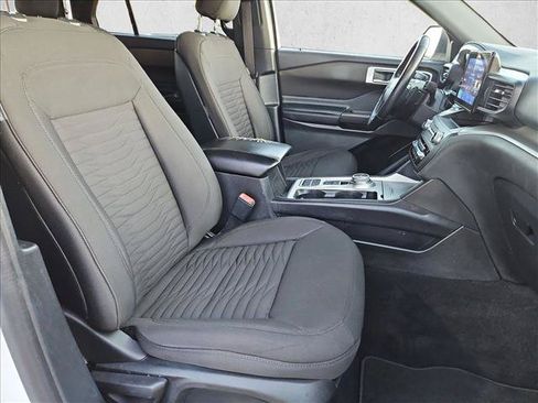 Used 2020 Ford Explorer XLT RWD image 21