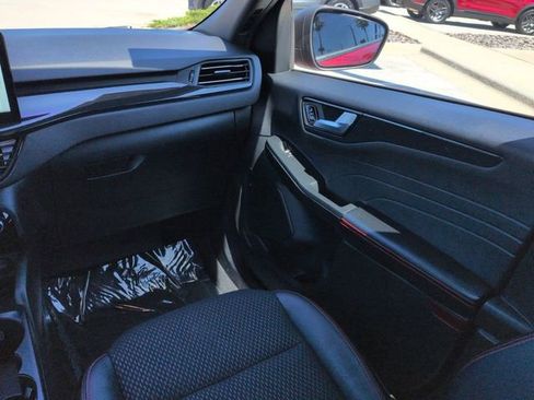 Certified 2024 Ford Escape ST-Line w/ Tech Pack #1 image 17