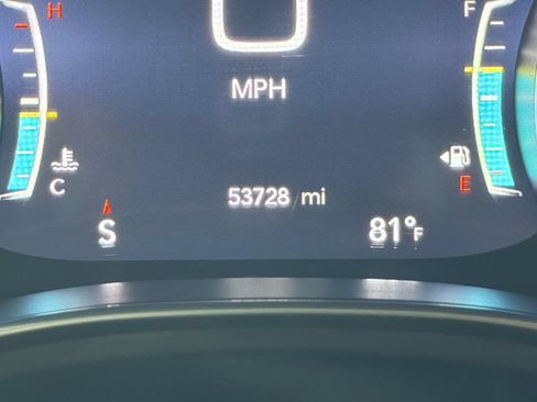 Used 2021 Chrysler Pacifica Limited w/ Uconnect Theater Family Group AWD/4WD image 28