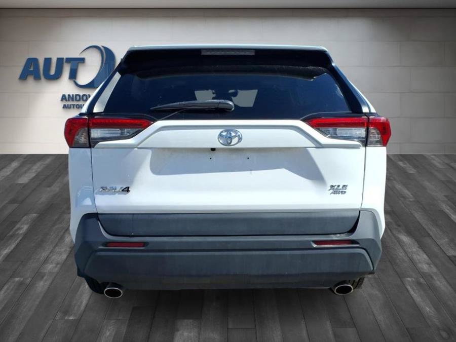 Used 2021 Toyota RAV4 XLE w/ Convenience Package AWD/4WD image 9