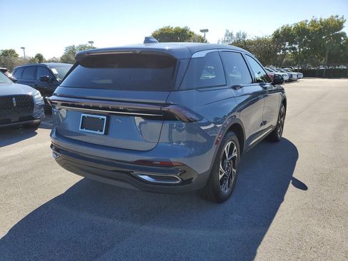 New 2026 Lincoln Nautilus Premier AWD/4WD image 4