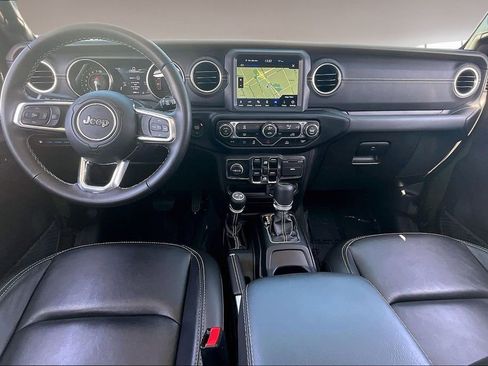 Used 2022 Jeep Wrangler Unlimited Sahara AWD/4WD image 7