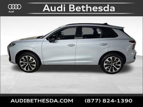 New 2026 Audi Q3 quattro 2.0T AWD/4WD image 4