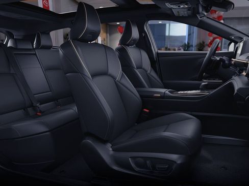 New 2025 Toyota Crown Signia image 20