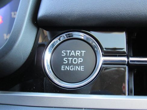 New 2025 Mitsubishi Outlander SEL image 17