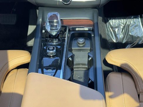 Certified 2023 Volvo XC60 B6 Ultimate image 15