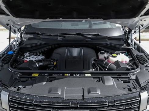 New 2026 Land Rover Range Rover Long Wheelbase SE AWD/4WD image 69