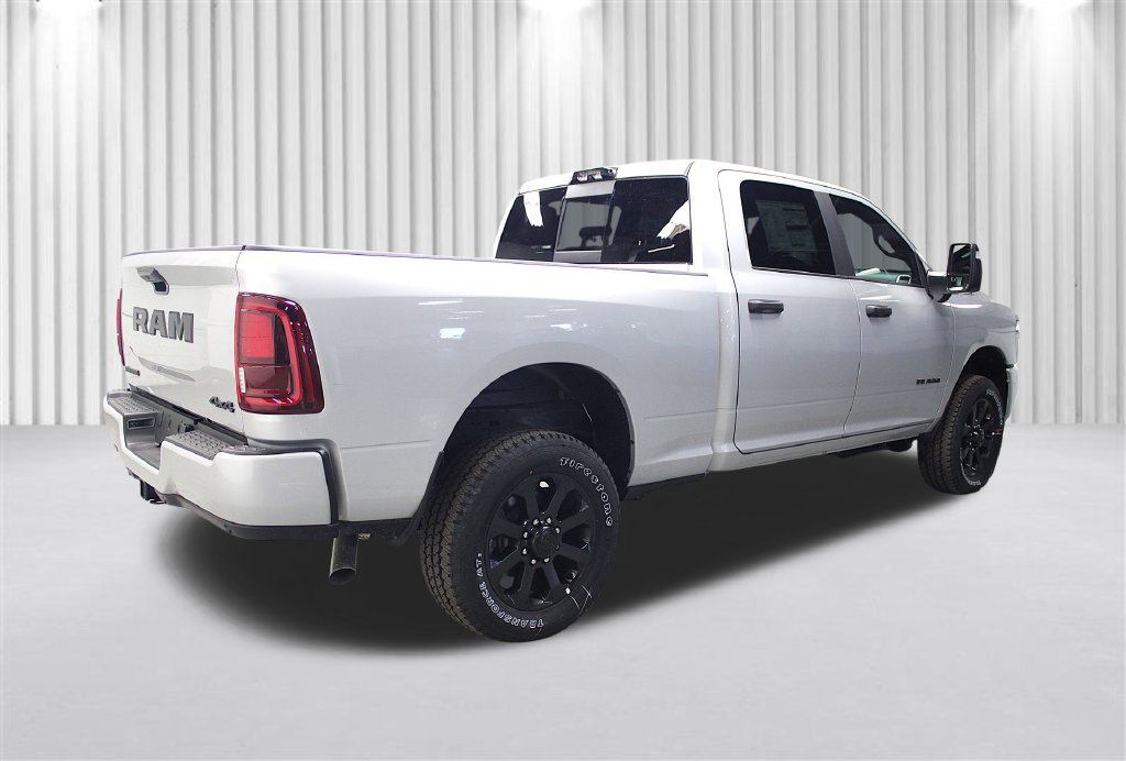 New 2026 RAM 2500 Big Horn AWD/4WD image 3