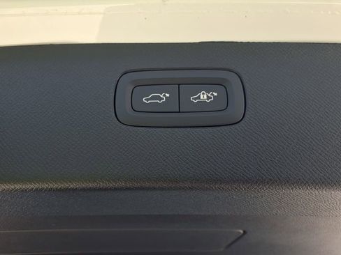 New 2026 Volvo XC90 T8 Ultra w/ Protection Package Premier AWD/4WD image 12
