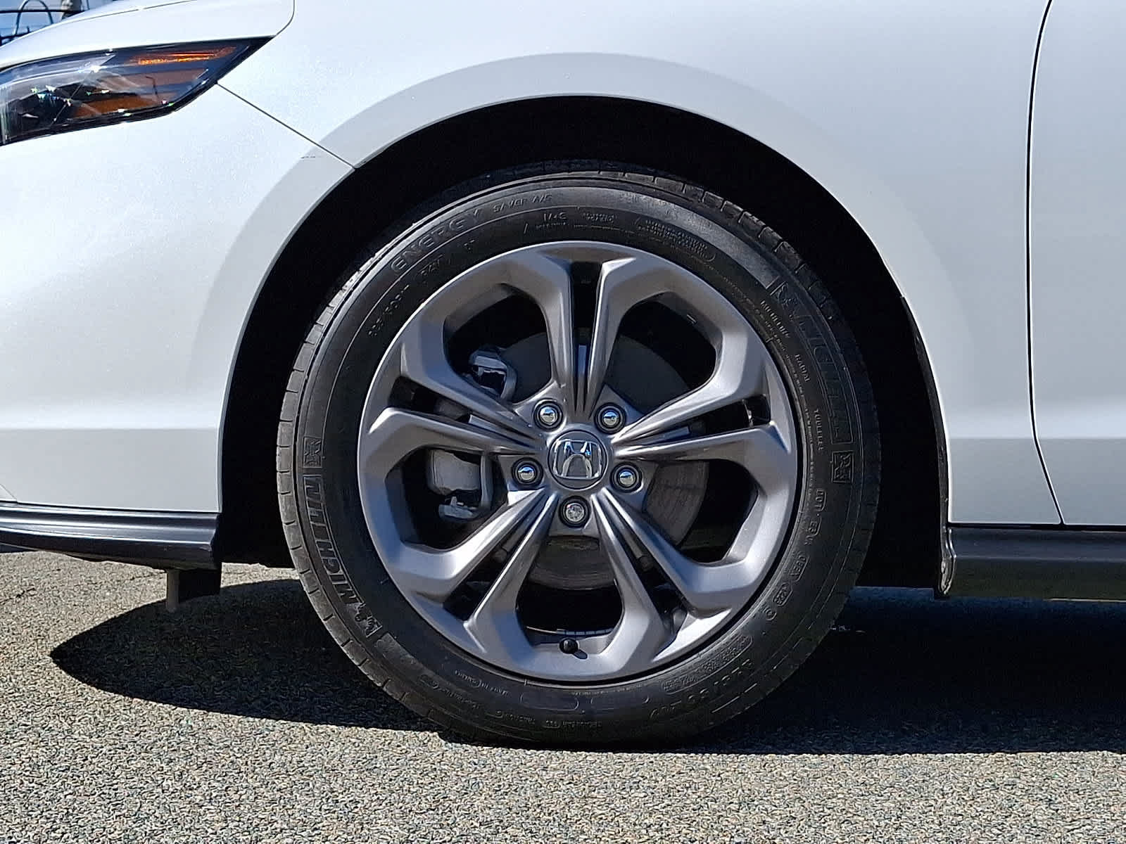 Used 2024 Honda Accord EX image 9