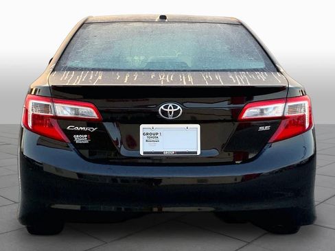 Used 2012 Toyota Camry SE FWD image 5