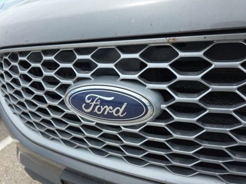 Used 2024 Ford Edge SEL AWD/4WD image 9