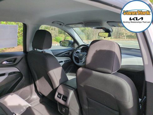 Used 2023 Chevrolet Equinox LS w/ Driver Confidence II Package image 41