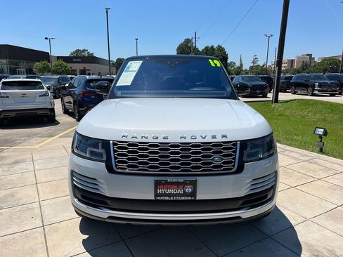 Used 2019 Land Rover Range Rover Supercharged AWD/4WD image 2