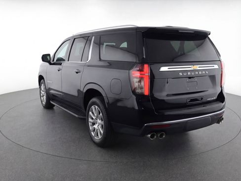 Used 2023 Chevrolet Suburban Premier image 6