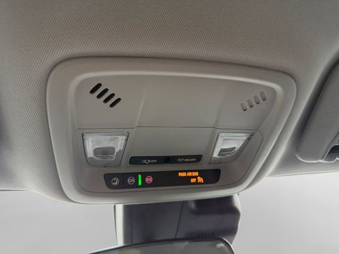 Used 2024 Chevrolet Malibu LT FWD image 23