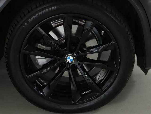 Used 2024 BMW X4 xDrive30i w/ Premium Package AWD/4WD image 11