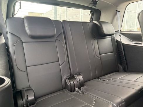 Used 2018 Chevrolet Tahoe LT w/ LT Signature Package image 39