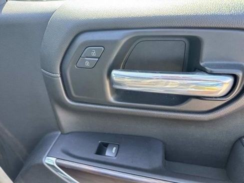 Used 2020 GMC Sierra 1500 SLT image 18
