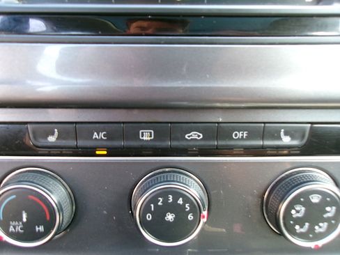 Used 2017 Volkswagen Golf Alltrack SE image 17