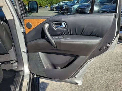 Used 2022 Nissan Armada SL image 33