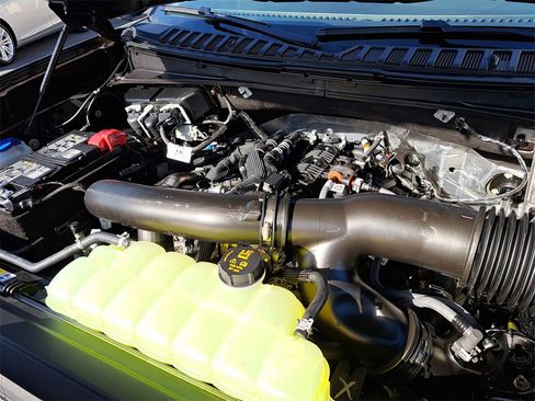 New 2025 Ford Expedition Active image 15