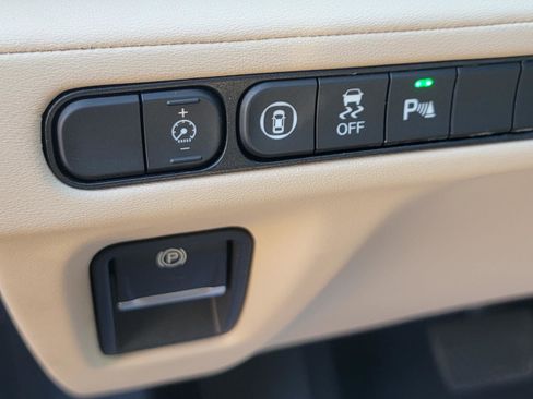 Certified 2023 Acura MDX SH-AWD w/ Technology Package image 30