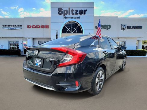 Used 2019 Honda Civic LX image 2