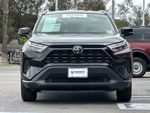 Used 2025 Toyota RAV4 XLE FWD image 7