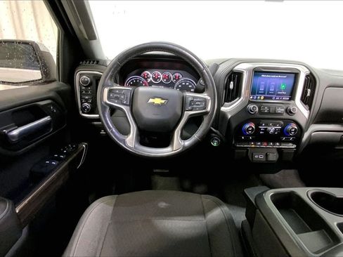Used 2021 Chevrolet Silverado 1500 LT AWD/4WD image 14