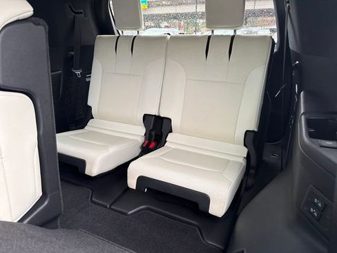 Certified 2022 Lexus LX 600 4WD w/ Luxury Package image 30