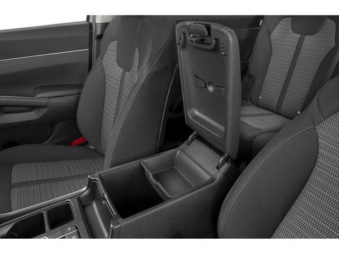 Used 2026 Kia Sorento LX FWD image 10