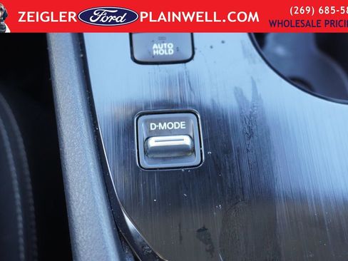 Used 2023 Nissan Rogue SV image 21