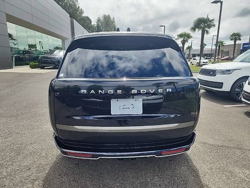 New 2026 Land Rover Range Rover Long Wheelbase SE AWD/4WD image 6