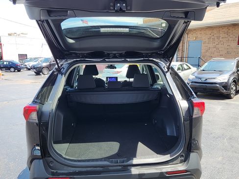Certified 2025 Toyota RAV4 XLE FWD image 25