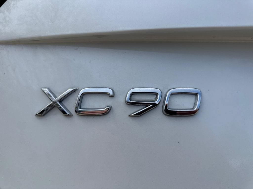 New 2026 Volvo XC90 T8 Plus w/ Protection Package Premier AWD/4WD image 9