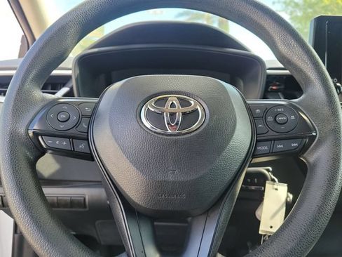 Used 2024 Toyota Corolla LE FWD image 19